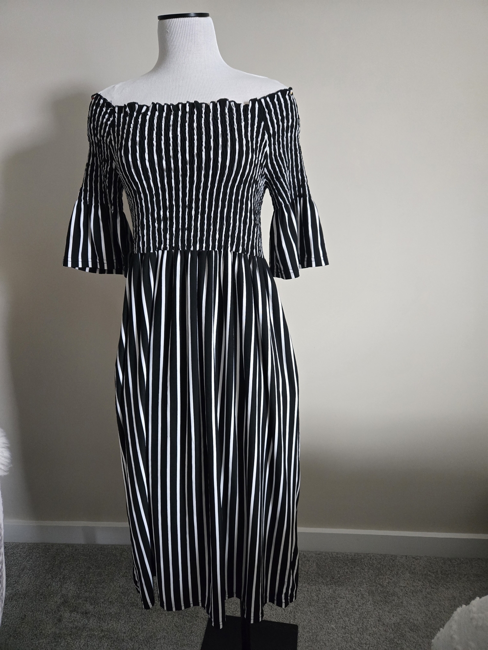 Very J Black & White One-Shoulder Striped Midi Dress